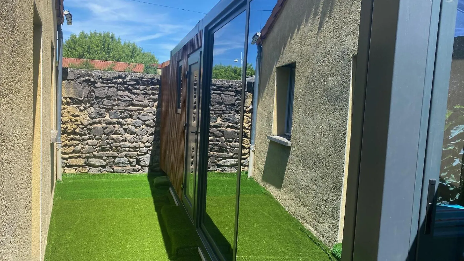 Campsite Escale Tiny House Zen Hotel Riom